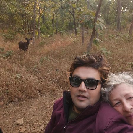Khajuraho Glory Homestay Bagian luar foto