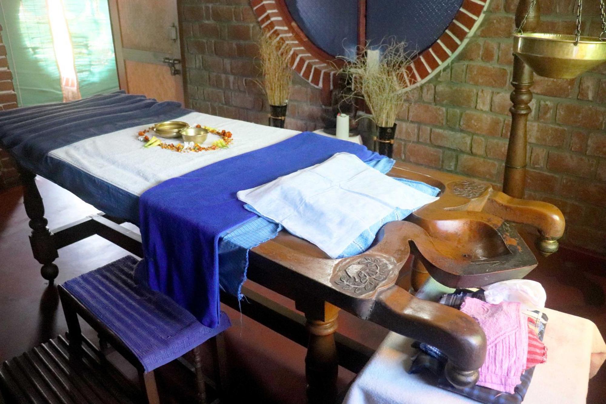 Khajuraho Glory Homestay Bagian luar foto
